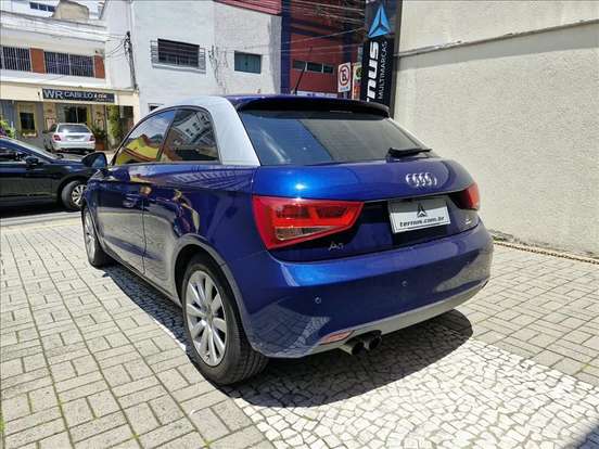 AUDI-A1-1.4 TFSI ATTRACTION 16V 122CV GASOLINA 2P AUTOMÁTICO AUDI-A1-2011