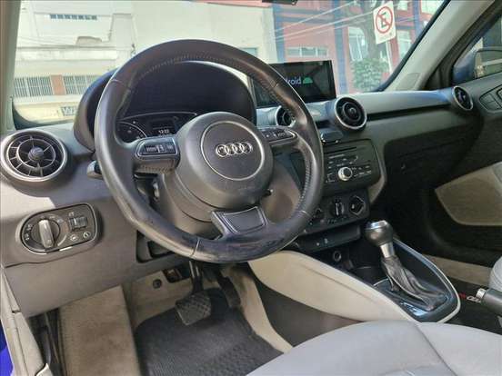 AUDI-A1-2011