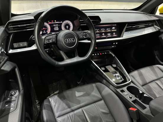 AUDI-A3-2021
