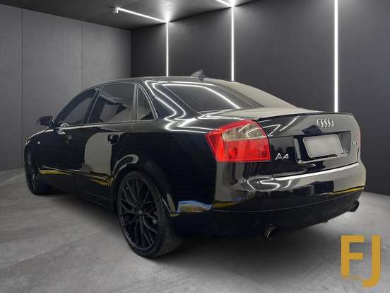 AUDI-A4-2002