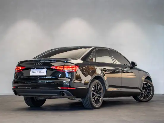 AUDI-A4-2.0 TFSI ATTRACTION GASOLINA 4P S TRONIC AUDI-A4-2018