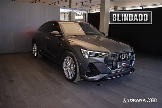 AUDI E-TRON ELÉTRICO SPORTBACK PERFORMANCE BLACK QUATTRO