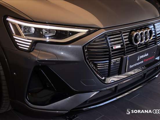 AUDI-E-TRON-ELÉTRICO SPORTBACK PERFORMANCE BLACK QUATTRO AUDI-E-TRON-2022