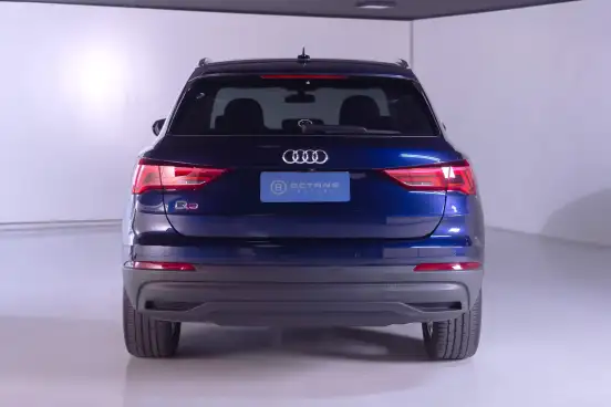 AUDI-Q3-2021