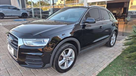 AUDI-Q3-2018