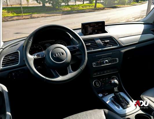 AUDI-Q3-2018