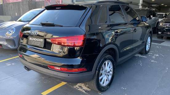 AUDI-Q3-2018