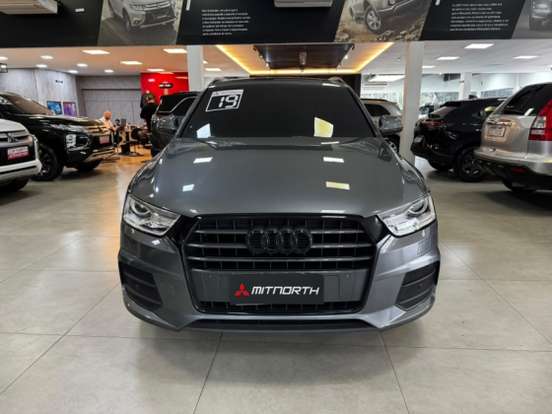 AUDI-Q3-2018