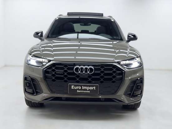 AUDI-Q5-2024