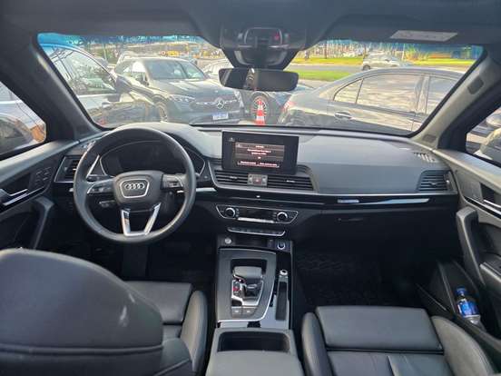 AUDI-Q5-2024
