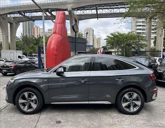 AUDI-Q5-2023
