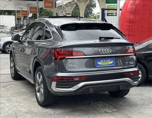 AUDI-Q5-2023