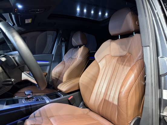 AUDI-Q5-2022