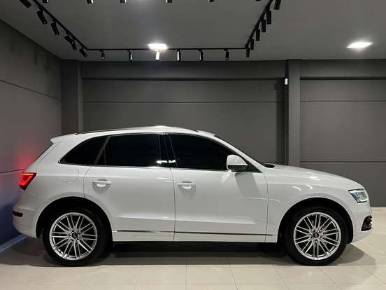 AUDI-Q5-2013