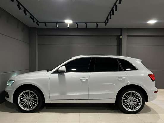 AUDI-Q5-2013