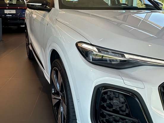 AUDI-Q5-2.0 TFSI GASOLINA SPORTBACK S LINE QUATTRO S TRONIC AUDI-Q5-2026