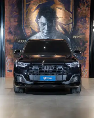 AUDI-Q7-2023
