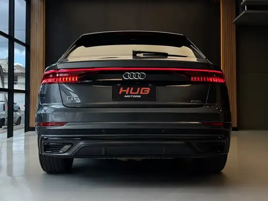AUDI-Q8-3.0 TFSI GASOLINA PERFORMANCE BLACK QUATTRO TIPTRONIC AUDI-Q8-2021