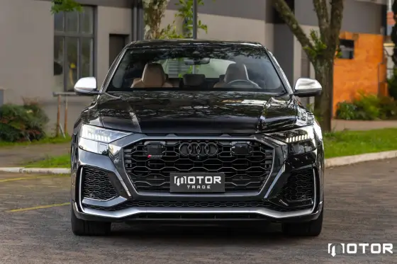AUDI RS Q8 4.0 V8 TWINTURBO MHEV TIPTRONIC