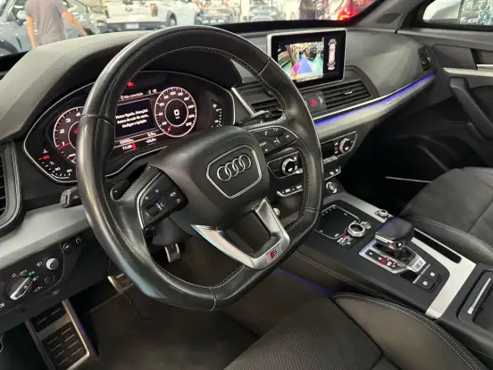 AUDI-SQ5-2017