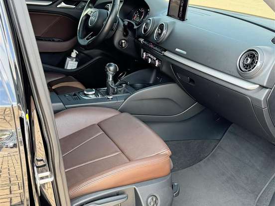 AUDI-A3-1.4 TFSI FLEX SEDAN PRESTIGE PLUS TIPTRONIC AUDI-A3-2019