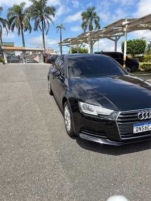 AUDI-A4-2017