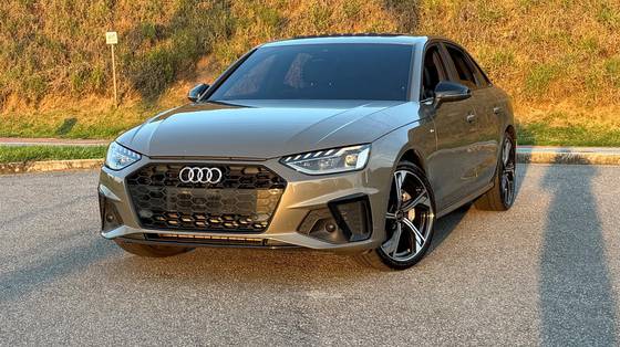 AUDI A4 2.0 TFSI MHEV S LINE S TRONIC