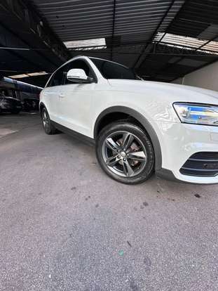 AUDI-Q3-2017