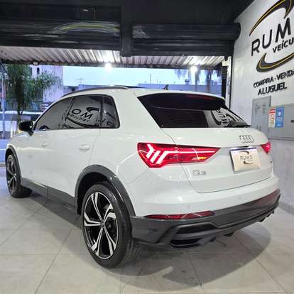 AUDI-Q3-2023
