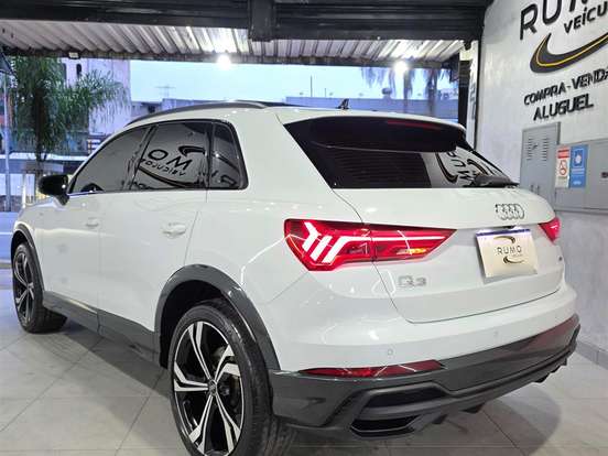 AUDI-Q3-2.0 40 TFSI GASOLINA PERFORMANCE BLACK QUATTRO TIPTRONIC AUDI-Q3-2023