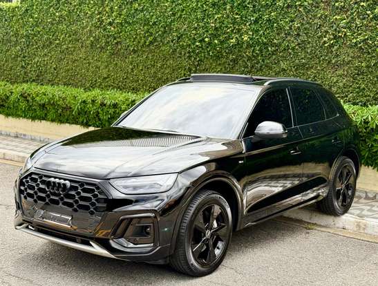 AUDI-Q5-2023