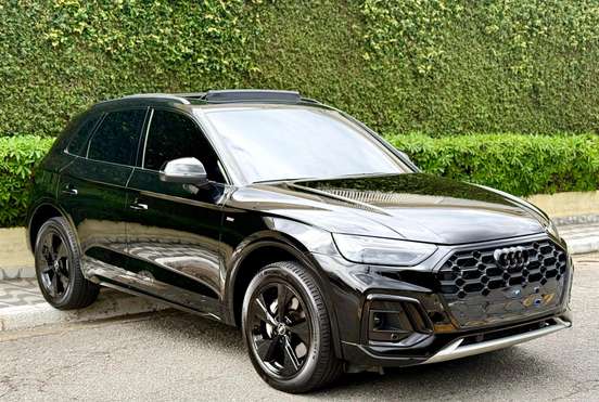 AUDI-Q5-2023