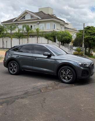AUDI-Q5-2022