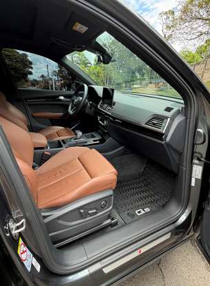 AUDI-Q5-2022