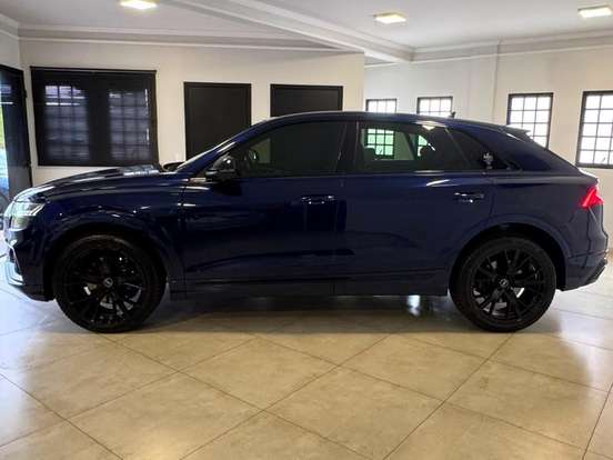 AUDI-Q8-3.0 TFSI GASOLINA PERFORMANCE QUATTRO TIPTRONIC AUDI-Q8-2021