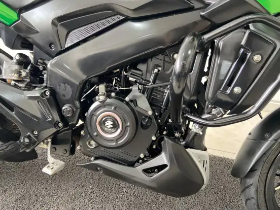 BAJAJ-DOMINAR 400-2025