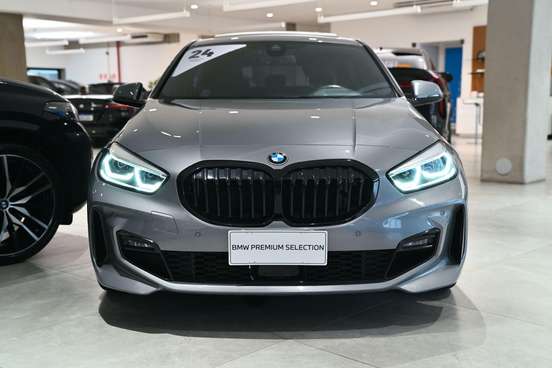 BMW-118i-2023