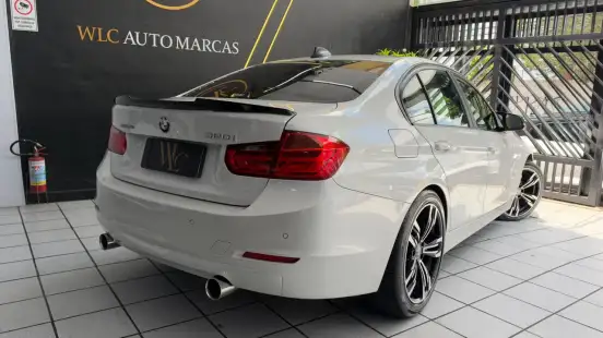 BMW-320i-2014