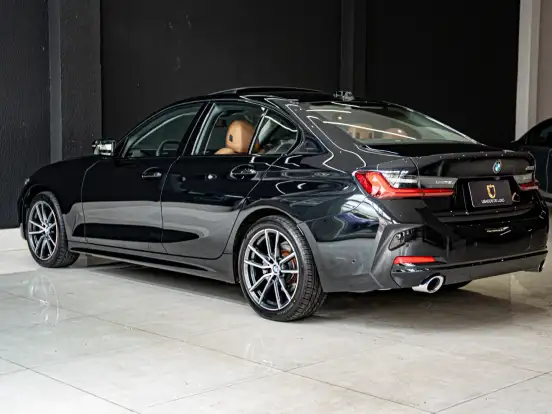 BMW-320i-2.0 16V TURBO FLEX SPORT GP AUTOMÁTICO BMW-320i-2024