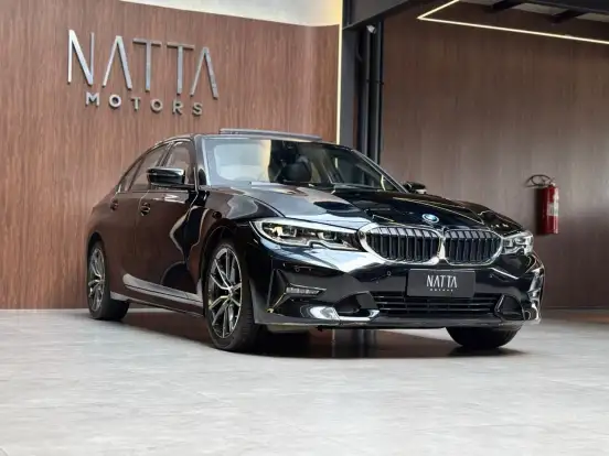 BMW-320i-2021