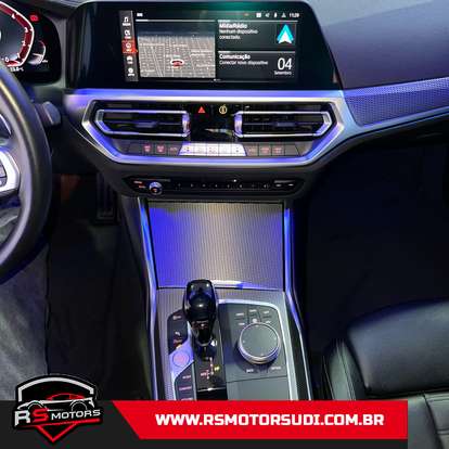 BMW-320i-2021