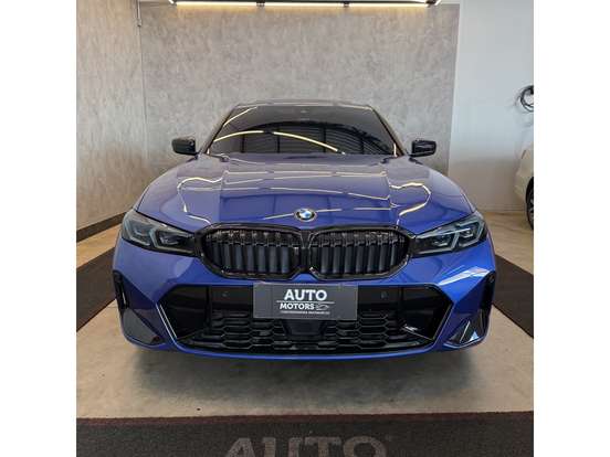 BMW-320i-2022