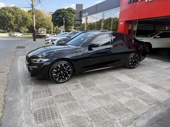 BMW-320i-2.0 16V TURBO FLEX M SPORT AUTOMÁTICO BMW-320i-2024