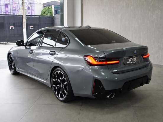 BMW-320i-2024