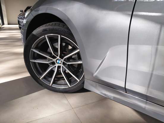 BMW-320i-2.0 16V TURBO FLEX SPORT GP AUTOMÁTICO BMW-320i-2024