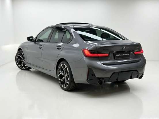 BMW-330e-2026
