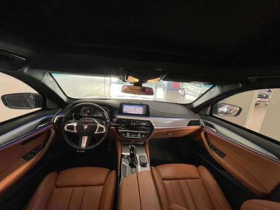 BMW-540i-3.0 24V TURBO GASOLINA M SPORT AUTOMÁTICO BMW-540i-2020
