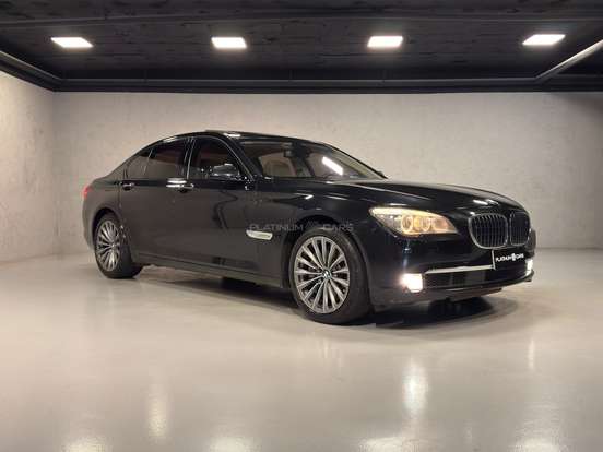 BMW-750i-4.4 UNIQUE SEDAN V8 32V GASOLINA 4P AUTOMÁTICO BMW-750i-2011