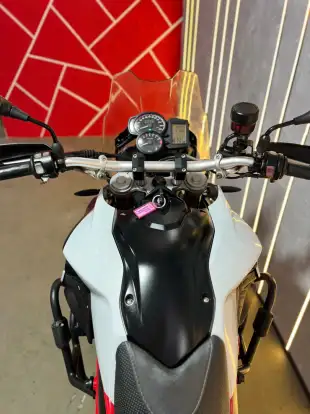 BMW-F 800 GS BMW-F 800 GS-2016