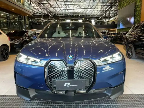 BMW-iX-2022